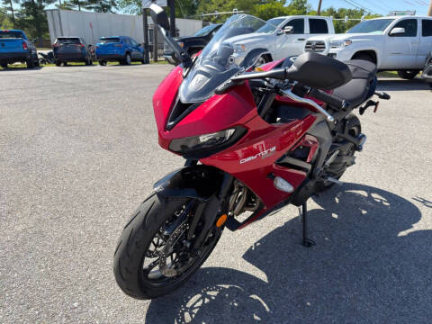 2025 Triumph Daytona 660