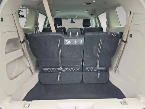 2017 Chrysler Pacifica Touring-L Plus