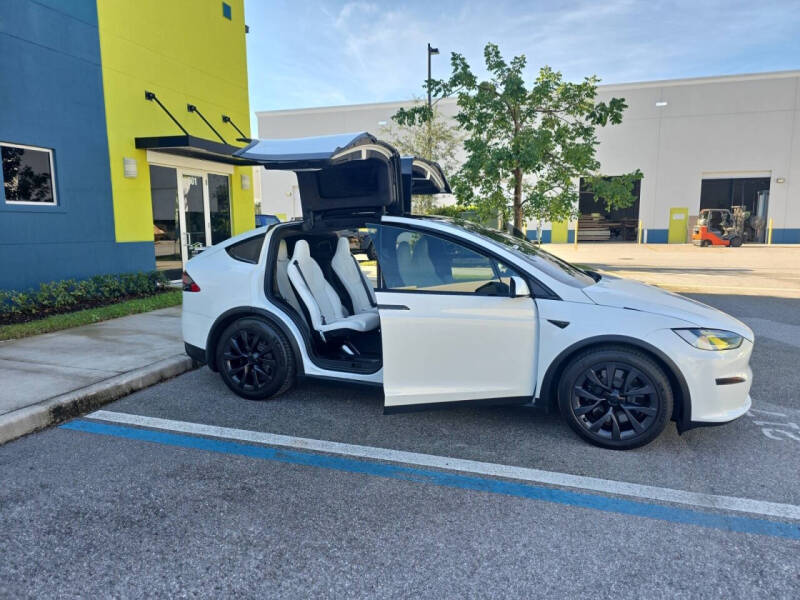 2022 Tesla Model X Plaid