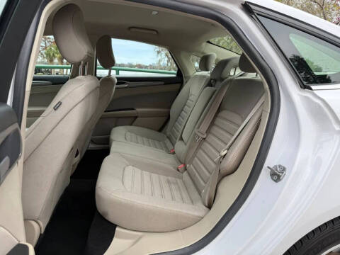 2019 Ford Fusion Hybrid SE