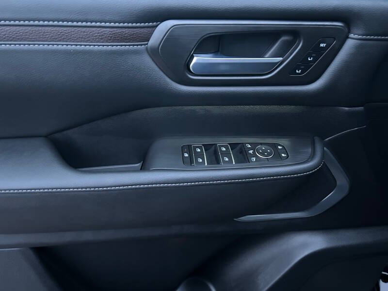 2025 Nissan Armada Platinum Reserve