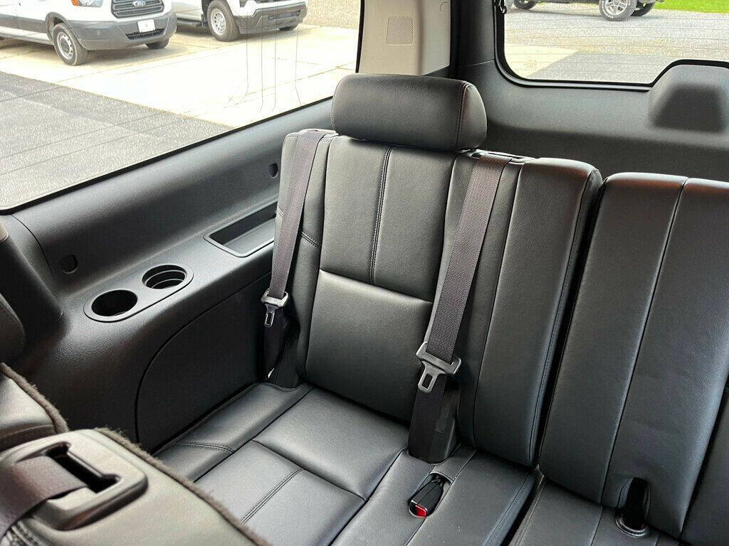 2013 Chevrolet Suburban 45