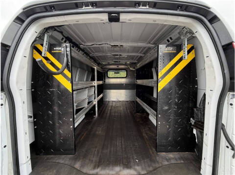 2023 GMC Savana 2500