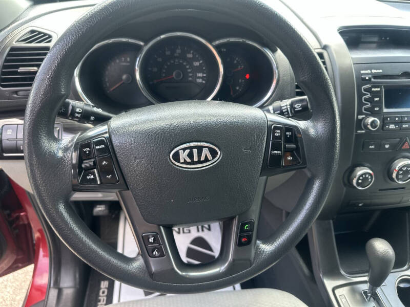 2011 Kia Sorento LX