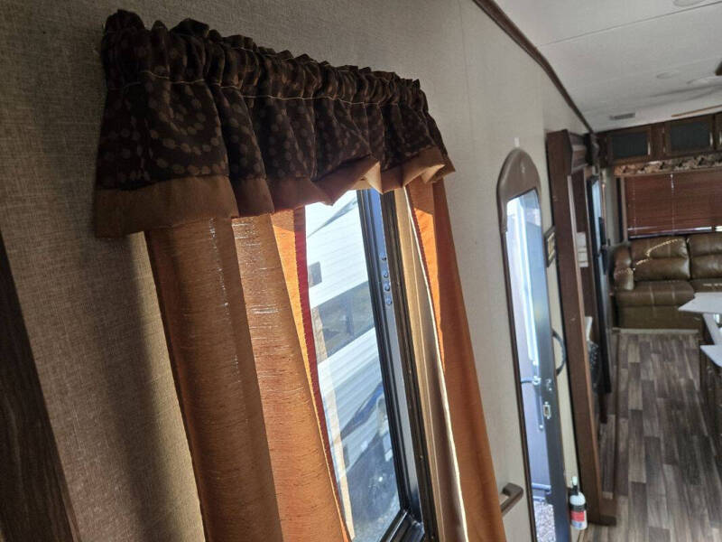 2016 Keystone RV Montana