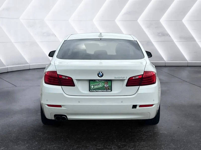 2016 BMW 5 Series 528i