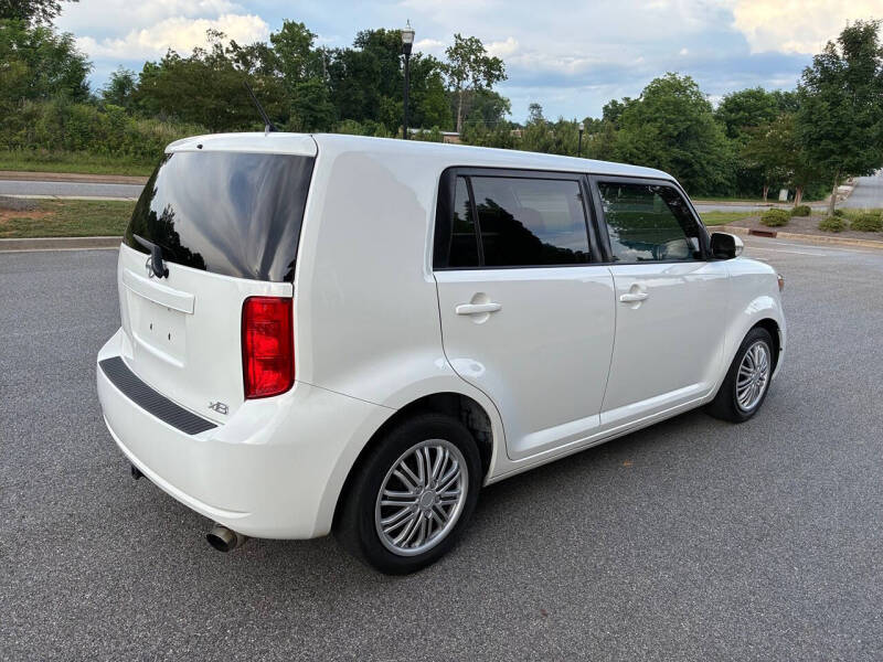 2008 Scion xB