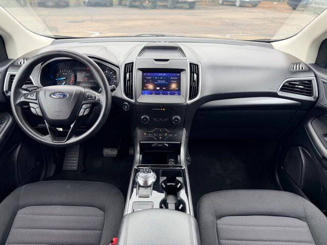 2020 Ford Edge SE