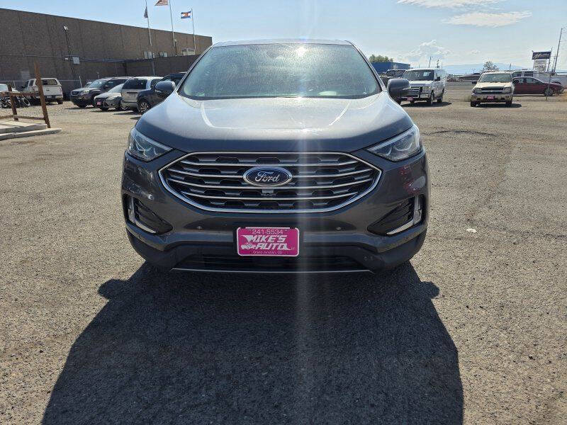 2022 Ford Edge Titanium