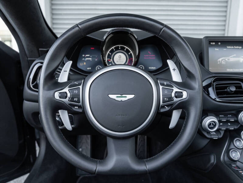 2021 Aston Martin Vantage