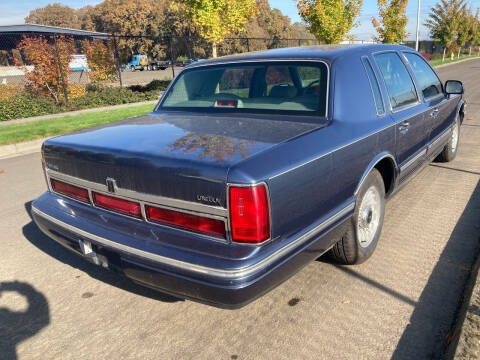 1996 Lincoln Town Car for sale at Blue Line Auto Group in Portland OR