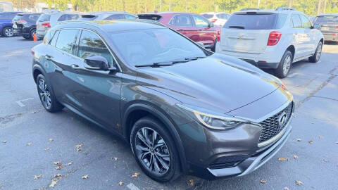 2018 Infiniti QX30 Luxury