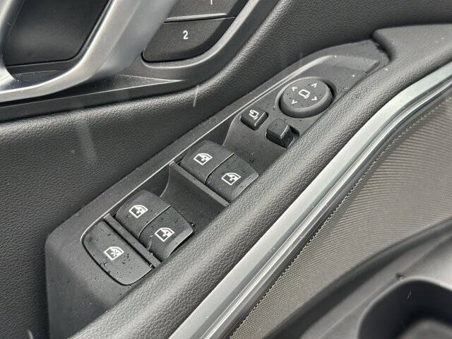 2024 BMW 3 Series 330i xDrive