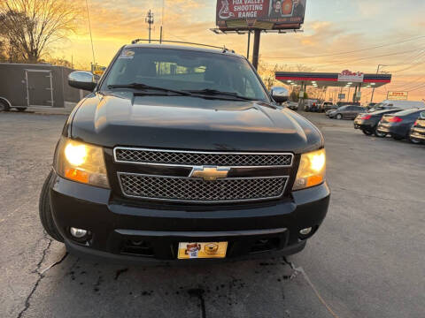 2011 Chevrolet Avalanche LS