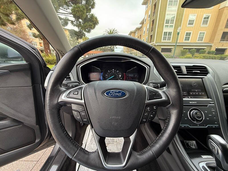 2014 Ford Fusion Hybrid Titanium