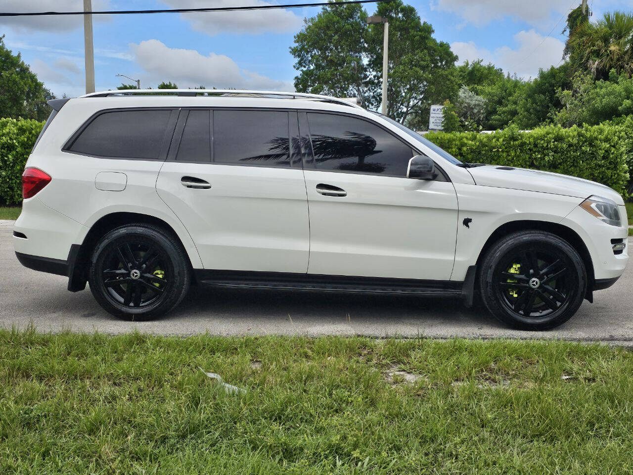 2015 MERCEDES-BENZ GL-Class SUV / Crossover - $13,845