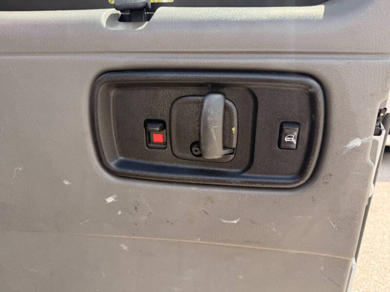 2017 GMC Savana LS 3500