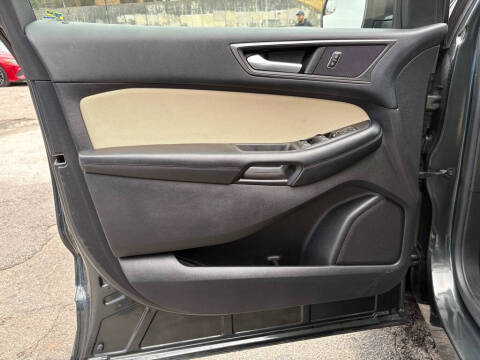 2015 Ford Edge SE