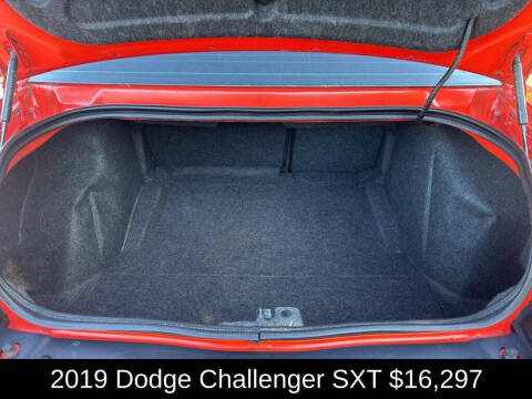 2019 Dodge Challenger SXT
