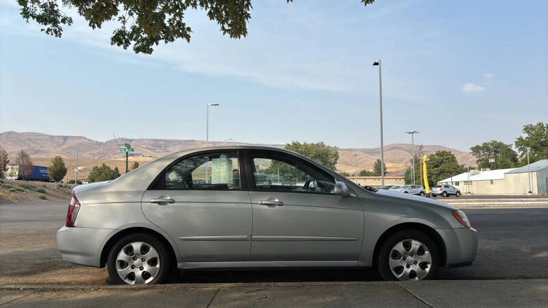 2004 Kia Spectra