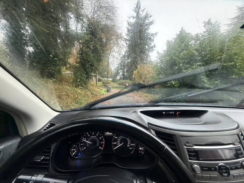 2011 Subaru Outback 2.5i Premium