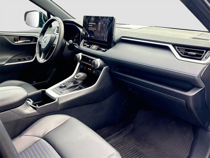 2025 Toyota RAV4 Hybrid XSE