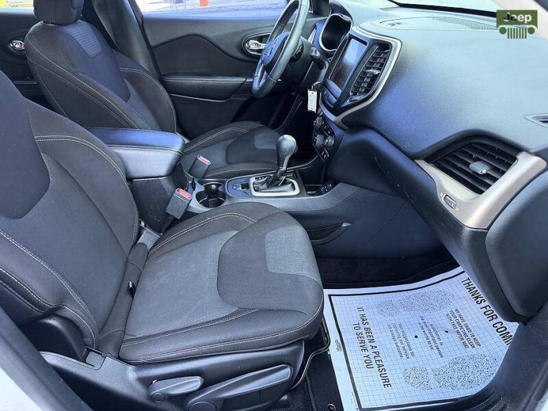 2016 Jeep Cherokee