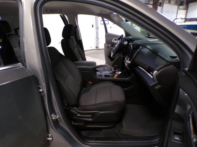 2018 Chevrolet Traverse LT Cloth