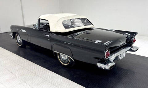 1957 Ford Thunderbird