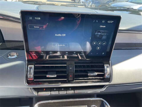 2023 Lincoln Navigator L Black Label