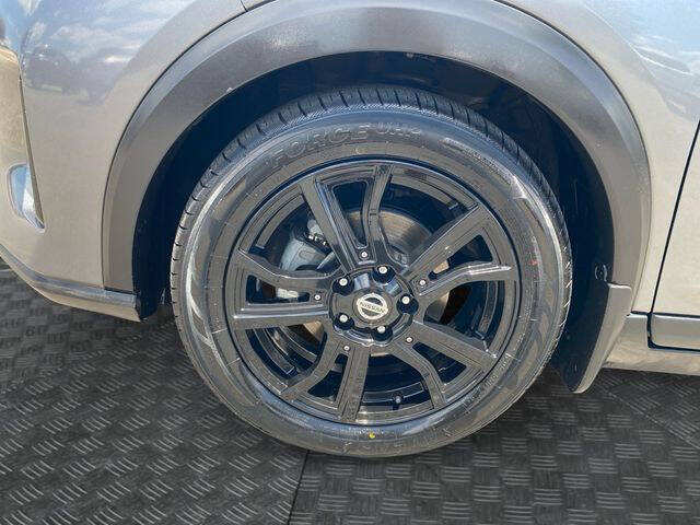 2021 Nissan Kicks SR
