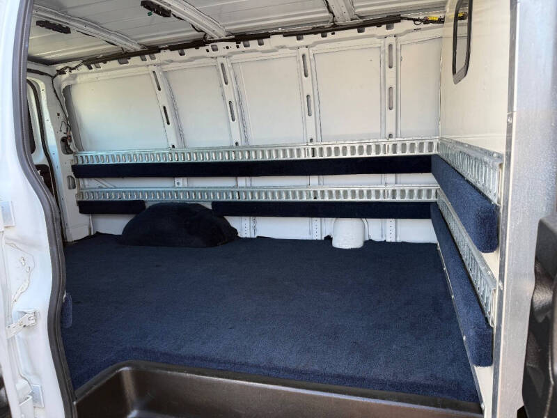 2019 Chevrolet Express 2500