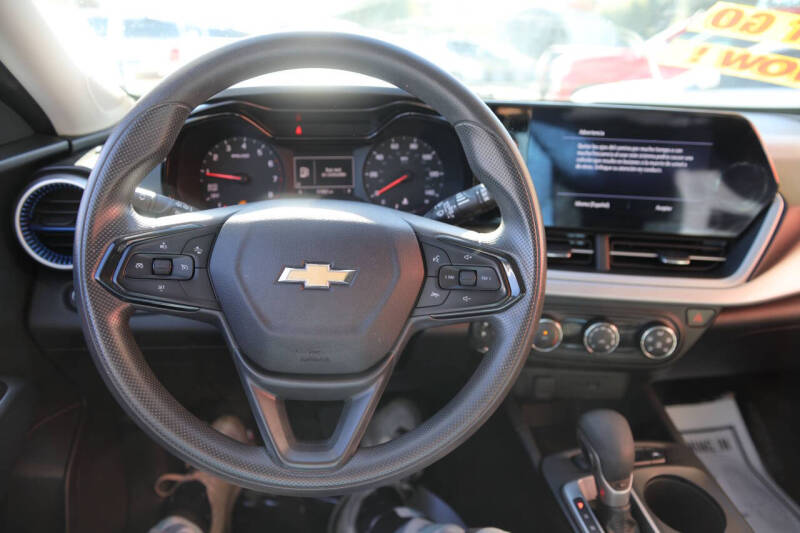 2024 Chevrolet Trax LS