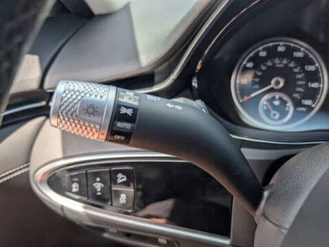 2022 Genesis GV70 2.5T Standard