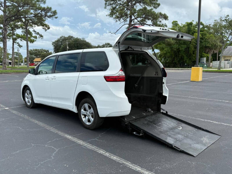 2016 Toyota Sienna L 7-Passenger