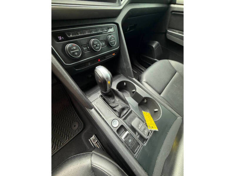 2019 Volkswagen Atlas SE