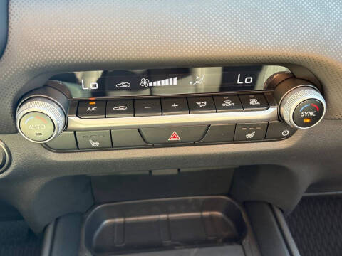 2025 Mazda CX-50 2.5 S Preferred