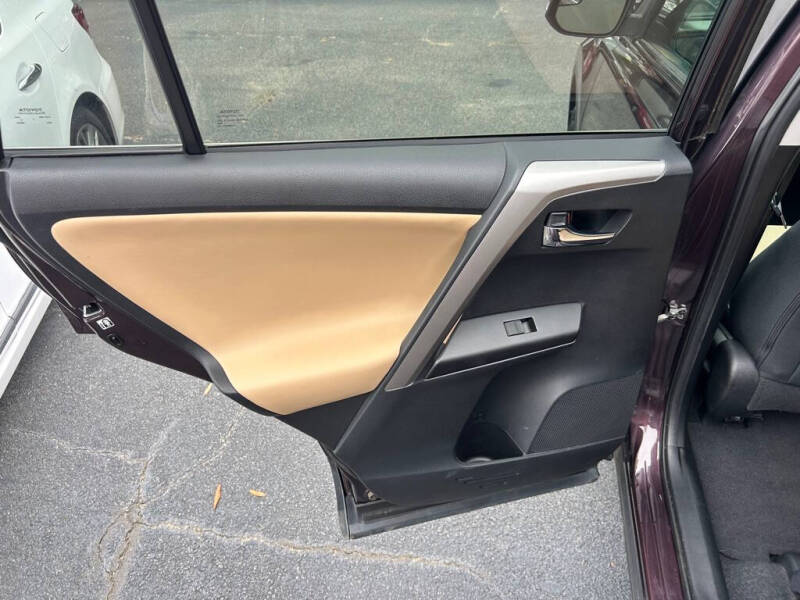 2017 Toyota RAV4 XLE