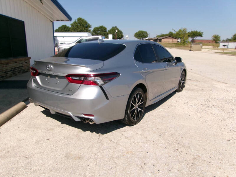 2021 Toyota Camry SE