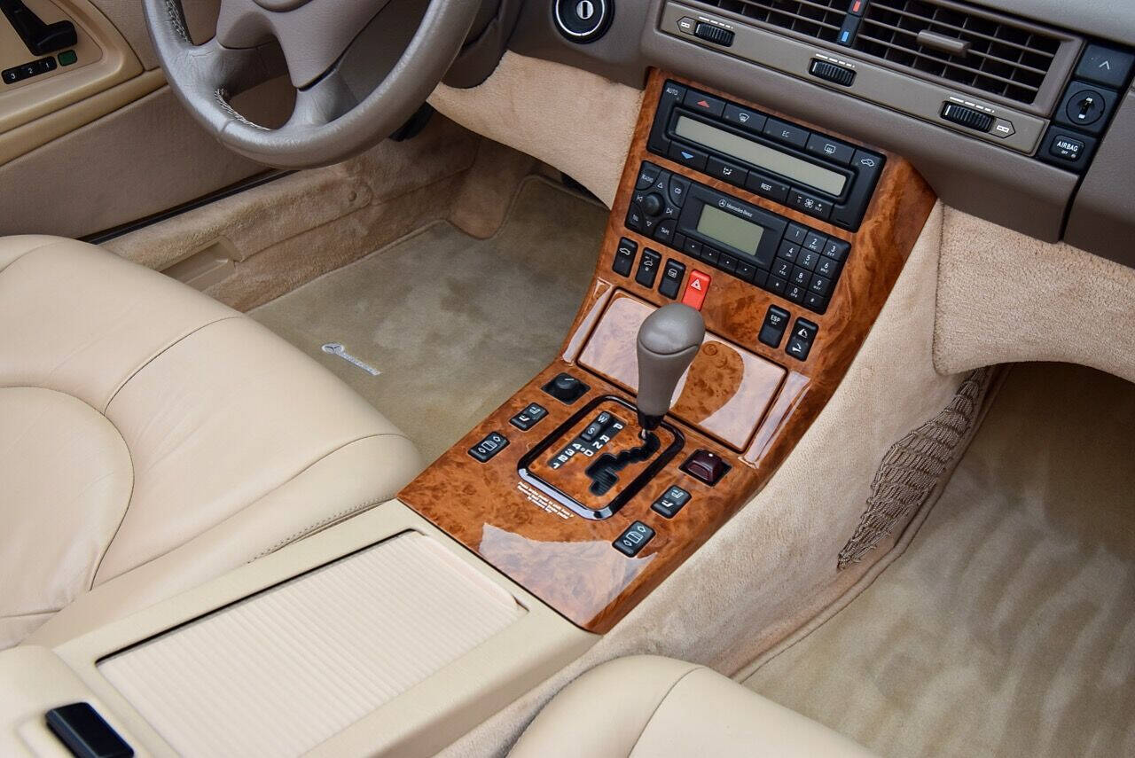 1999 Mercedes-Benz SL-Class 69