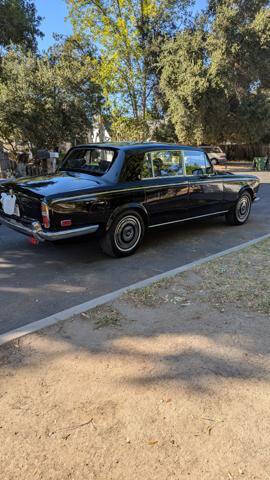 1976-rolls-royce-silver-wraith-1976-rolls-royce-silver-wraith-right-hand-drive.jpg