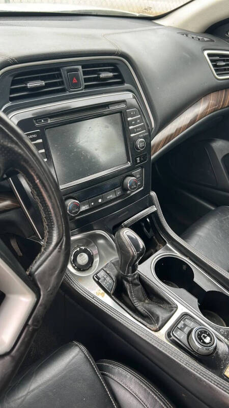 2017 Nissan Maxima Platinum