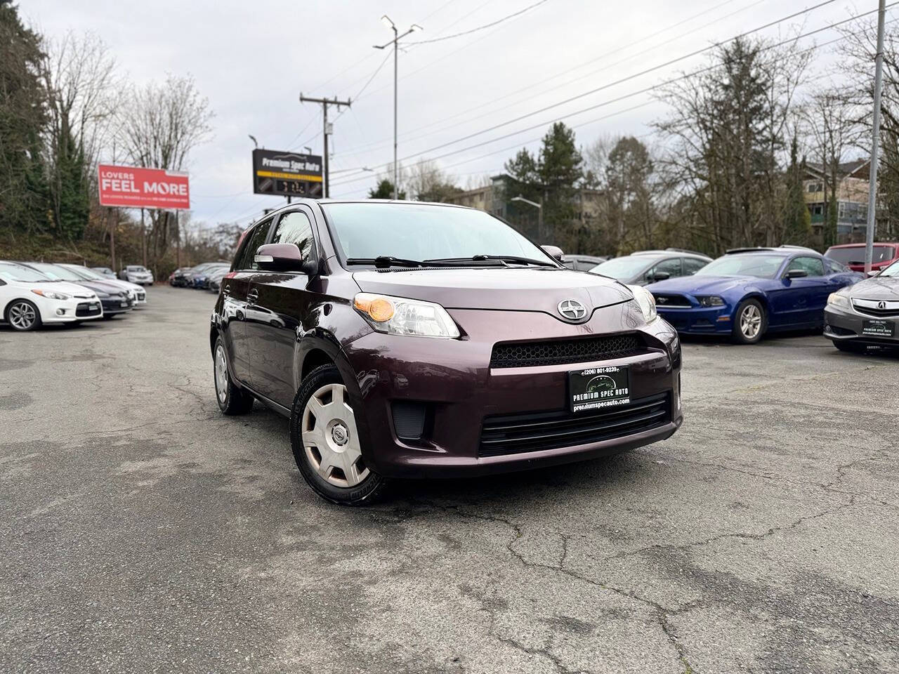 2013 Scion xD Base 4dr Hatchback 4A's photo