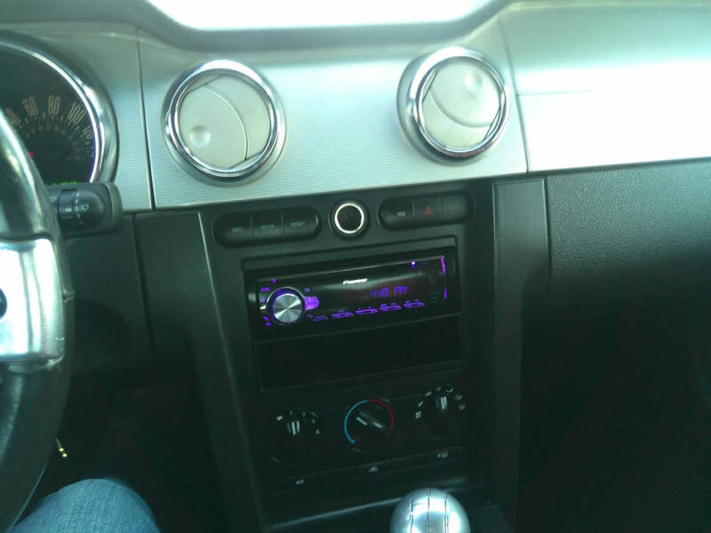 2006 Ford Mustang GT Deluxe