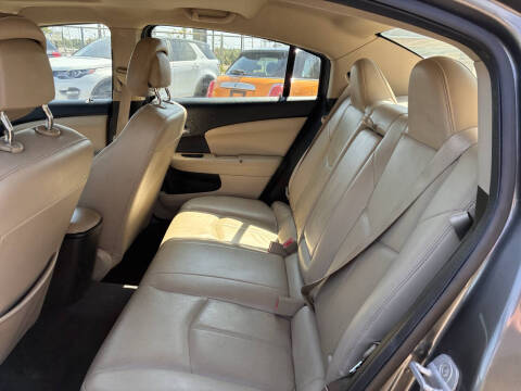 2012 Chrysler 200 Limited