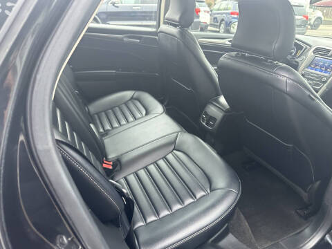 2019 Ford Fusion SEL