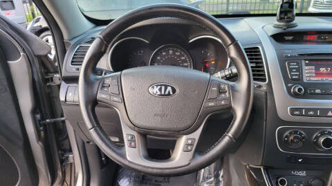 2014 Kia Sorento LX