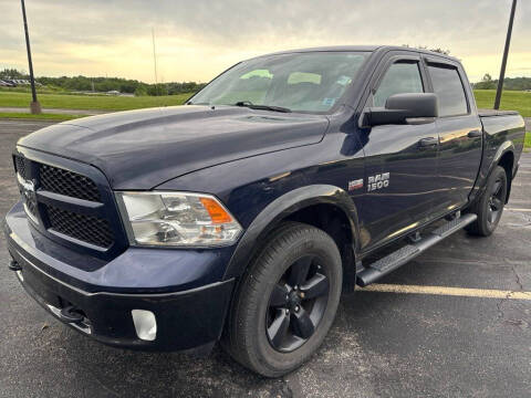 2017 RAM 1500 SLT