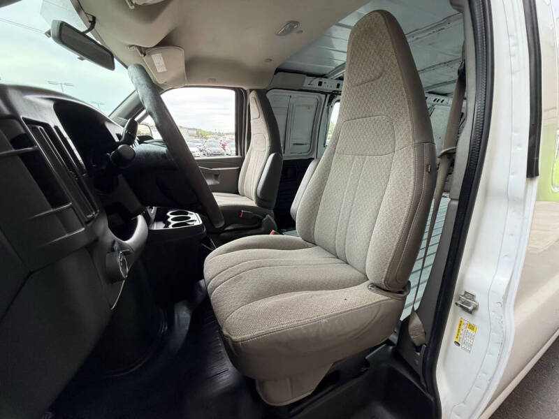 2016 Chevrolet Express 2500