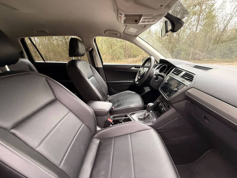 2021 Volkswagen Tiguan SE R-Line Black